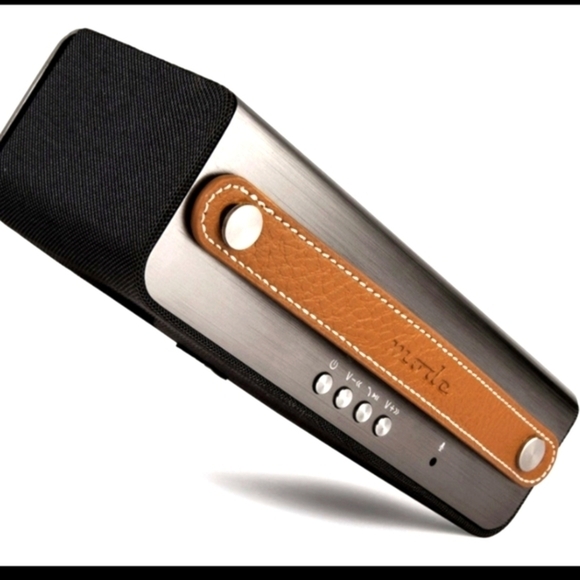 Veho Speaker MR-7 Portable Bluetooth Compatibility Indoor/Outdoor - Picture 2 of 9